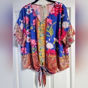 Umgee tie front floral Blouse